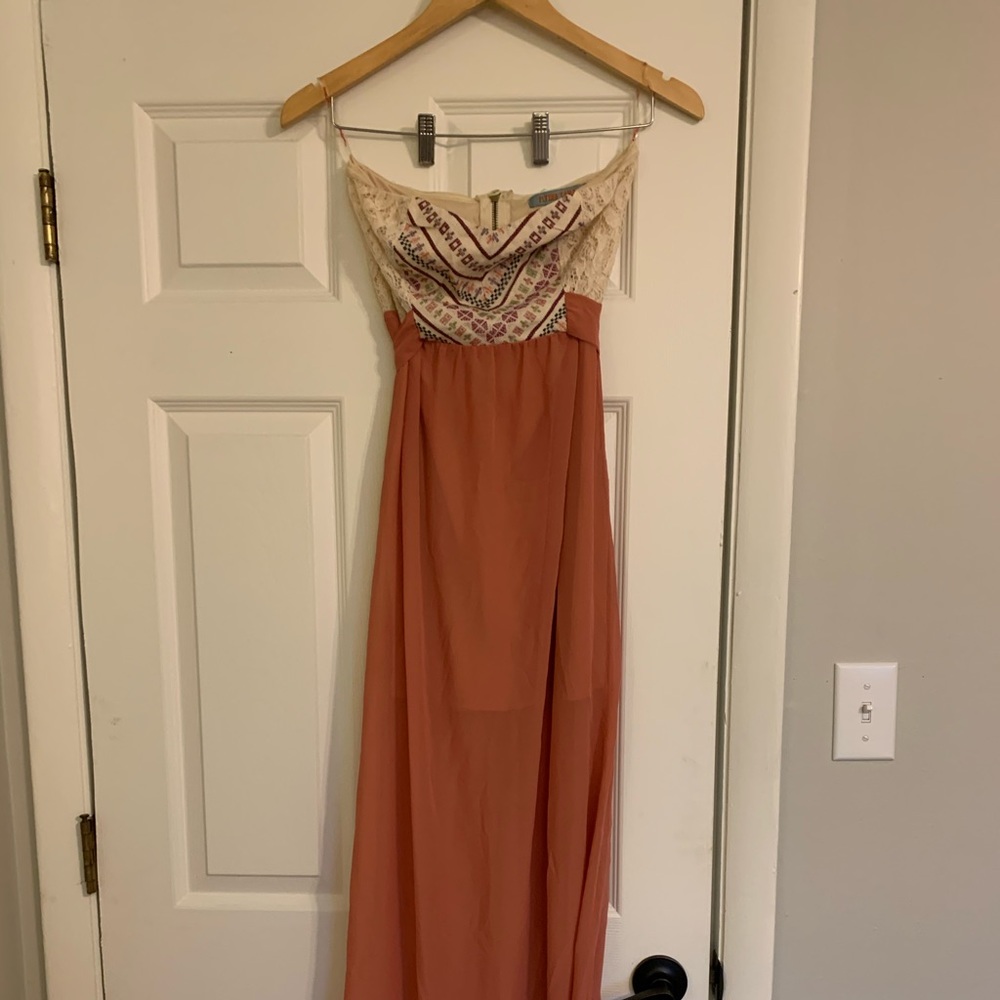 Beautiful strapless maxi dress
